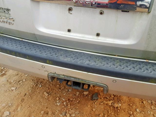 1J8HG58N26C139056 - 2006 JEEP COMMANDER SILVER photo 9