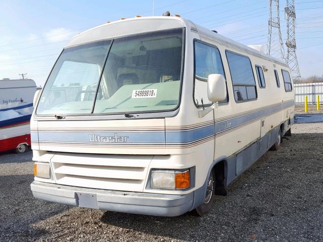 1GBKP37W9K3328197 - 1989 CHEVROLET P30 BEIGE photo 2