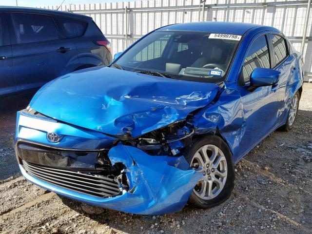 3MYDLBYV1HY156281 - 2017 TOYOTA YARIS IA BLUE photo 2