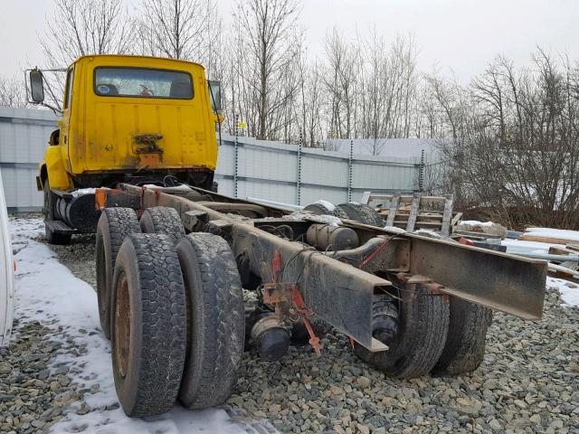 1FDYY82EXPVA37942 - 1993 FORD L-SERIES L YELLOW photo 3