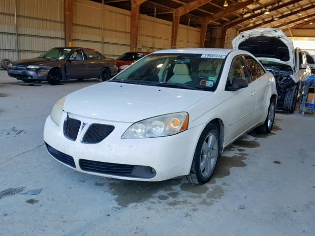 1G2ZH58N374168512 - 2007 PONTIAC G6 GT WHITE photo 2