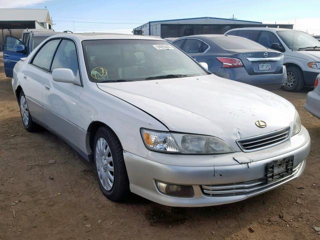 JT8BF28G3Y0264375 - 2000 LEXUS ES 300 WHITE photo 1