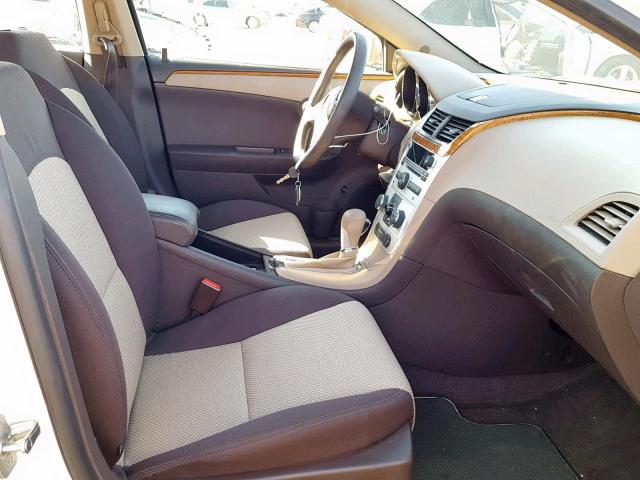 1G1ZC5E01CF240558 - 2012 CHEVROLET MALIBU 1LT WHITE photo 5