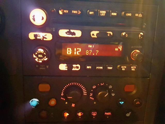 2G2WP582481183903 - 2008 PONTIAC GRAND PRIX GRAY photo 9