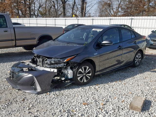 JTDKARFP2J3074115 - 2018 TOYOTA PRIUS PRIM GRAY photo 2