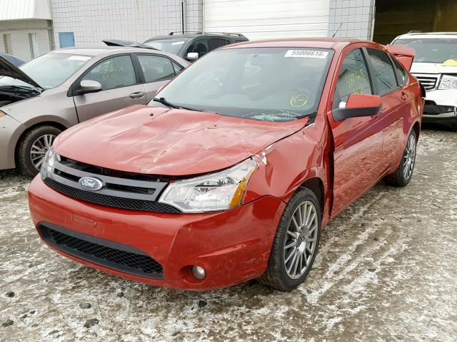 1FAHP3GN5AW203908 - 2010 FORD FOCUS SES RED photo 2