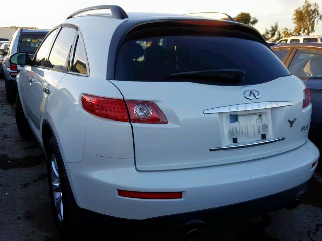 JNRAS08W95X204527 - 2005 INFINITI FX35 WHITE photo 3