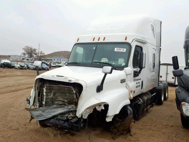 3AKJGLDR1HSHD9393 - 2017 FREIGHTLINER CASCADIA 1 WHITE photo 2