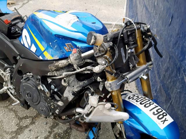 N0V1N55008198 - 2015 SUZUKI GSX-R750 BLUE photo 10