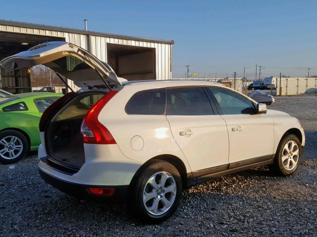 YV4952DL3D2408198 - 2013 VOLVO XC60 3.2 WHITE photo 4