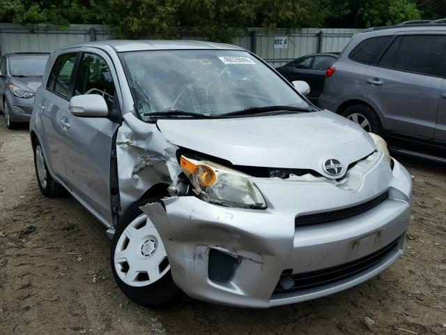 JTKKU10449J033136 - 2009 TOYOTA SCION XD SILVER photo 1