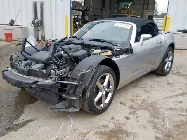 1G8MB35BX7Y101799 - 2007 SATURN SKY SILVER photo 2