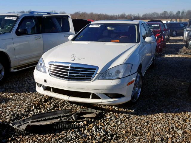 WDDNG71X49A259853 - 2009 MERCEDES-BENZ S 550 WHITE photo 2