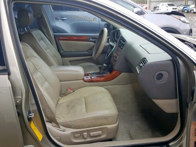 JT8BD69S520161529 - 2002 LEXUS GS 300 GOLD photo 5