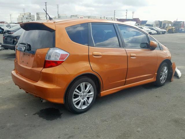 JHMGE8H52BC004663 - 2011 HONDA FIT SPORT ORANGE photo 4