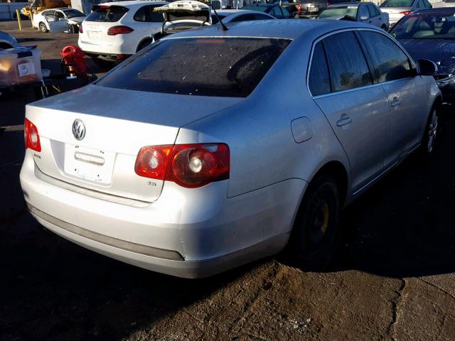 3VWEF71K57M191576 - 2007 VOLKSWAGEN JETTA WOLF SILVER photo 4