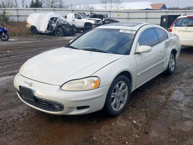 4C3AG52HX2E087818 - 2002 CHRYSLER SEBRING LX WHITE photo 2