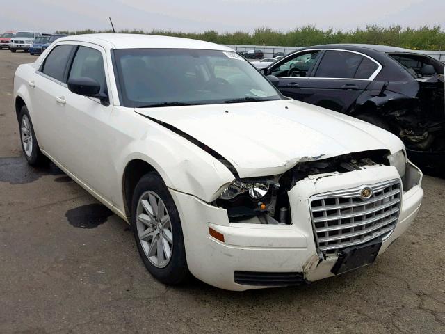 2C3KA43R58H222049 - 2008 CHRYSLER 300 LX WHITE photo 1