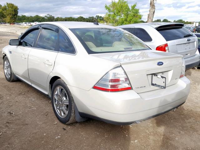 1FAHP24W38G121428 - 2008 FORD TAURUS SEL CREAM photo 3