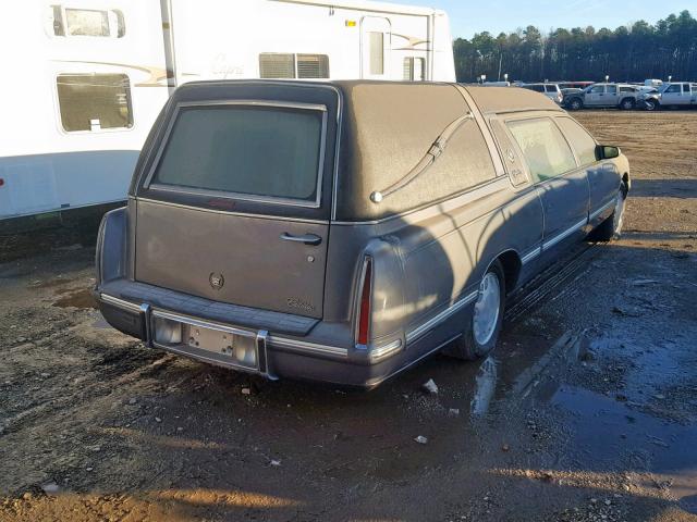 1GEEH90Y1VU500474 - 1997 CADILLAC PROFESSION GRAY photo 4