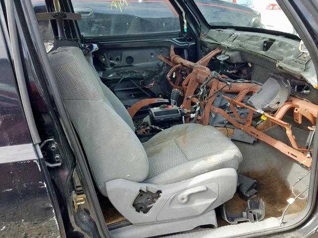 1J8HH48K46C329096 - 2006 JEEP COMMANDER BLACK photo 5