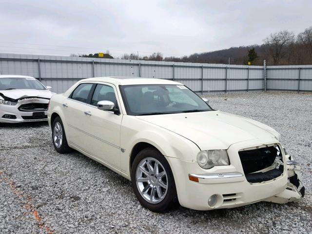 2C3AA63H65H653994 - 2005 CHRYSLER 300C CREAM photo 1