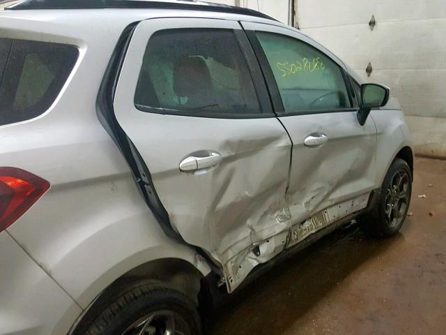 MAJ6P1CL3JC160235 - 2018 FORD ECOSPORT S SILVER photo 9