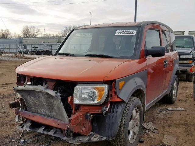 5J6YH28634L015672 - 2004 HONDA ELEMENT EX ORANGE photo 2