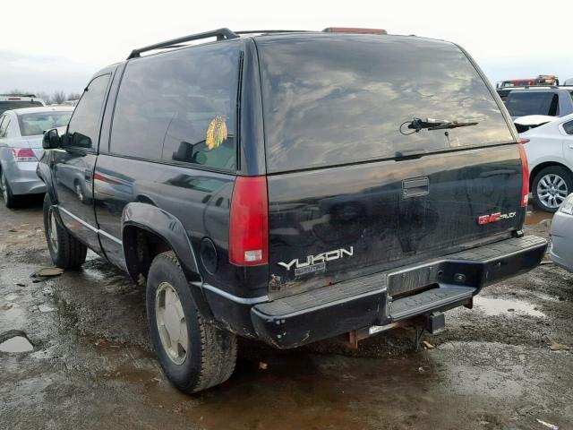 1GKEK18K3SJ718610 - 1995 GMC YUKON BLACK photo 3