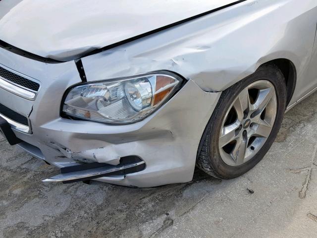 1G1ZC5EB7AF234133 - 2010 CHEVROLET MALIBU 1LT 银色 照片 9