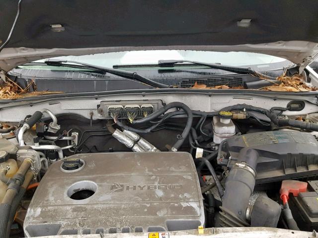 1FMCU49329KA48909 - 2009 FORD ESCAPE HYB SILVER photo 7