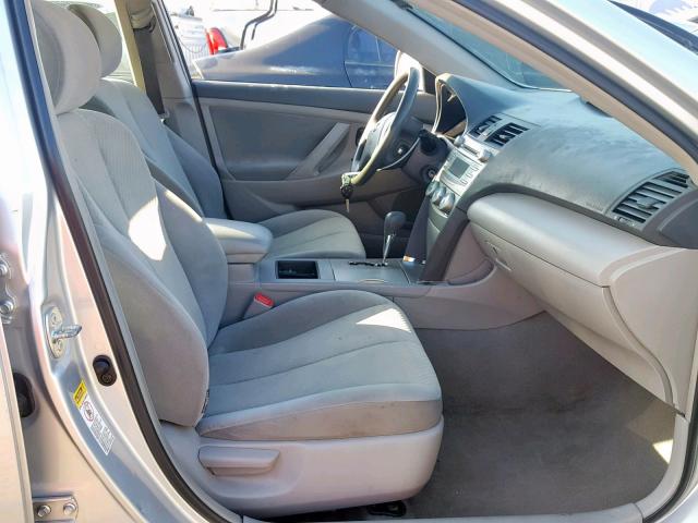 4T1BE46K27U560658 - 2007 TOYOTA CAMRY SILVER photo 5