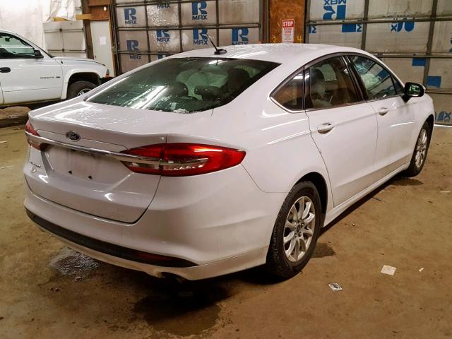 3FA6P0G7XHR161966 - 2017 FORD FUSION S WHITE photo 4