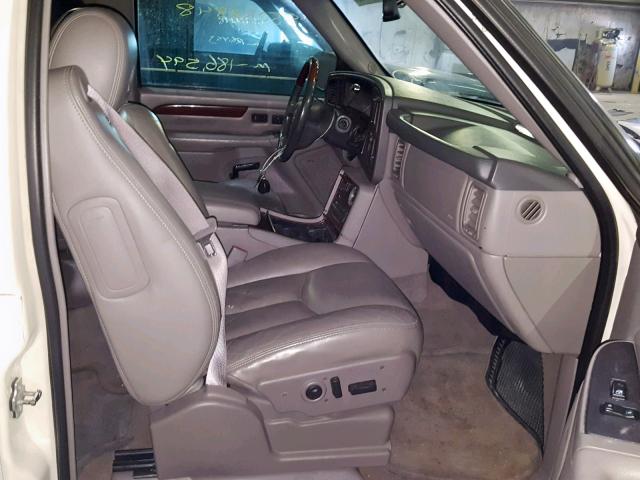 3GYEK62N54G277475 - 2004 CADILLAC ESCALADE E WHITE photo 5