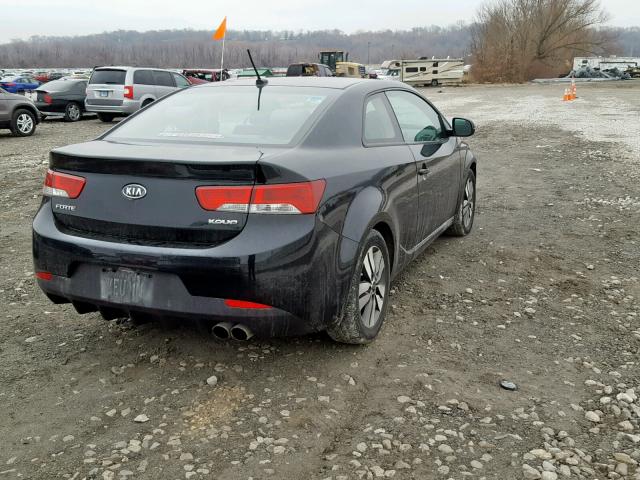 KNAFU6A29D5649917 - 2013 KIA FORTE EX BLACK photo 4