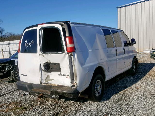 1GCHG35U331192931 - 2003 CHEVROLET EXPRESS G3 WHITE photo 4