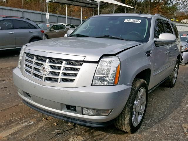 1GYS4CEF7BR259167 - 2011 CADILLAC ESCALADE P SILVER photo 2