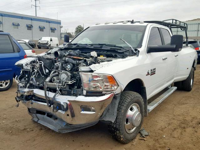 3C63RRHL3HG650493 - 2017 RAM 3500 SLT WHITE photo 2