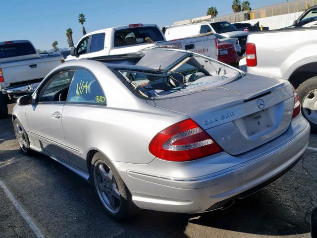 WDBTJ75J84F092352 - 2004 MERCEDES-BENZ CLK 500 SILVER photo 3