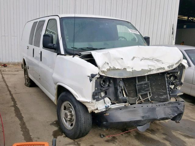 1GTHG35K981175797 - 2008 GMC SAVANA G35 WHITE photo 1