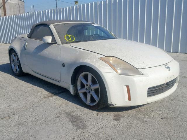 JN1AZ36A65M755524 - 2005 NISSAN 350Z ROADS WHITE photo 1