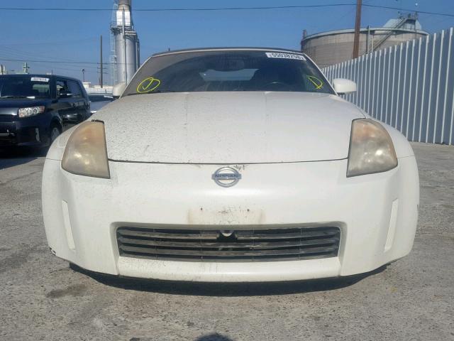 JN1AZ36A65M755524 - 2005 NISSAN 350Z ROADS WHITE photo 9