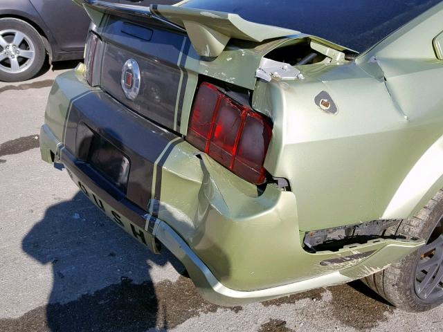 1ZVFT82H655165559 - 2005 FORD MUSTANG GT GREEN photo 9