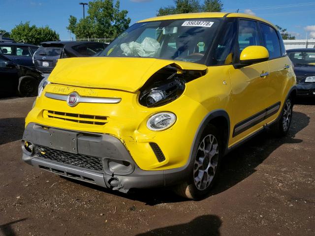 ZFBCFADH9EZ020433 - 2014 FIAT 500L TREKK YELLOW photo 2