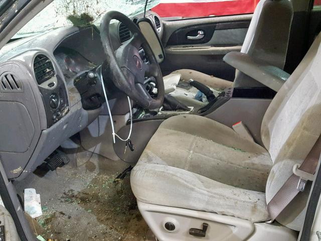 1GKDT13S552390010 - 2005 GMC ENVOY WHITE photo 5