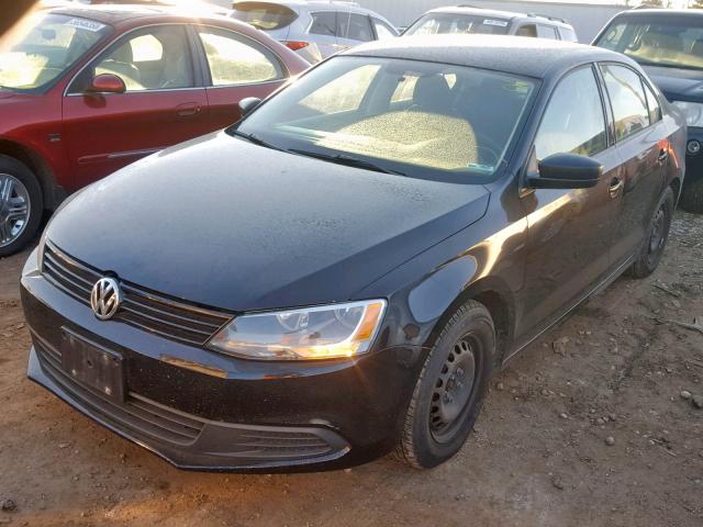 3VW2K7AJ7EM376960 - 2014 VOLKSWAGEN JETTA BASE BLACK photo 2