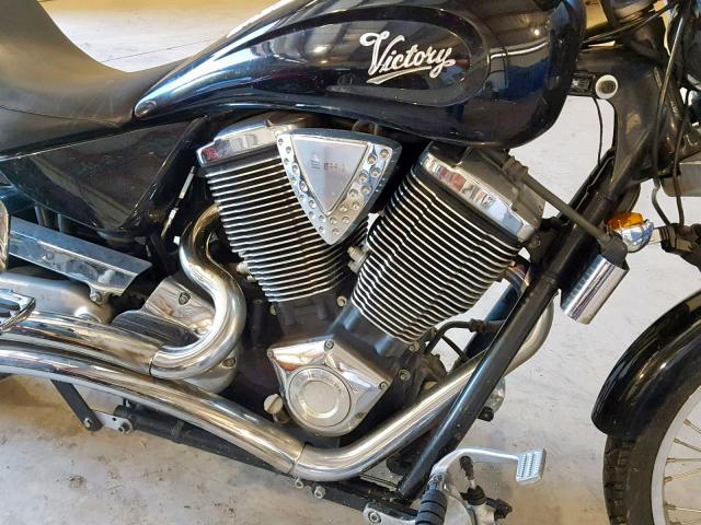5VPGB16D733003460 - 2003 VICTORY MOTORCYCLES VEGAS 黑色 照片 7