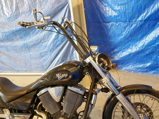 5VPGB16D733003460 - 2003 VICTORY MOTORCYCLES VEGAS 黑色 照片 9
