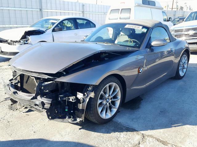 4USBT335X4LR67318 - 2004 BMW Z4 2.5 GRAY photo 2