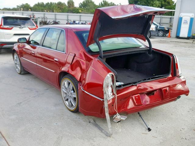 1G6KP5ES6BU121223 - 2011 CADILLAC DTS PLATIN RED photo 3